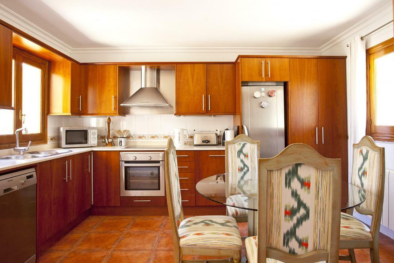 Catalina Polit Villa *